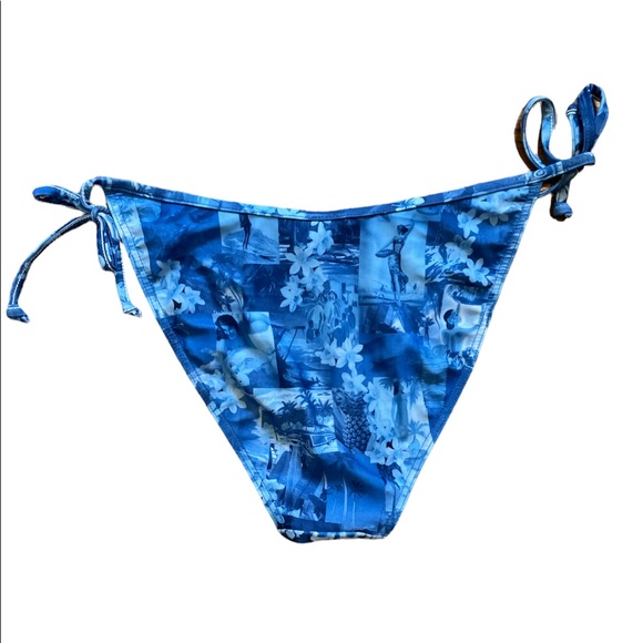 👙 Hawaii design blue Bikini. Size 8 top, size 12 bottom. Made in 🇨🇦 - Picture 4 of 7